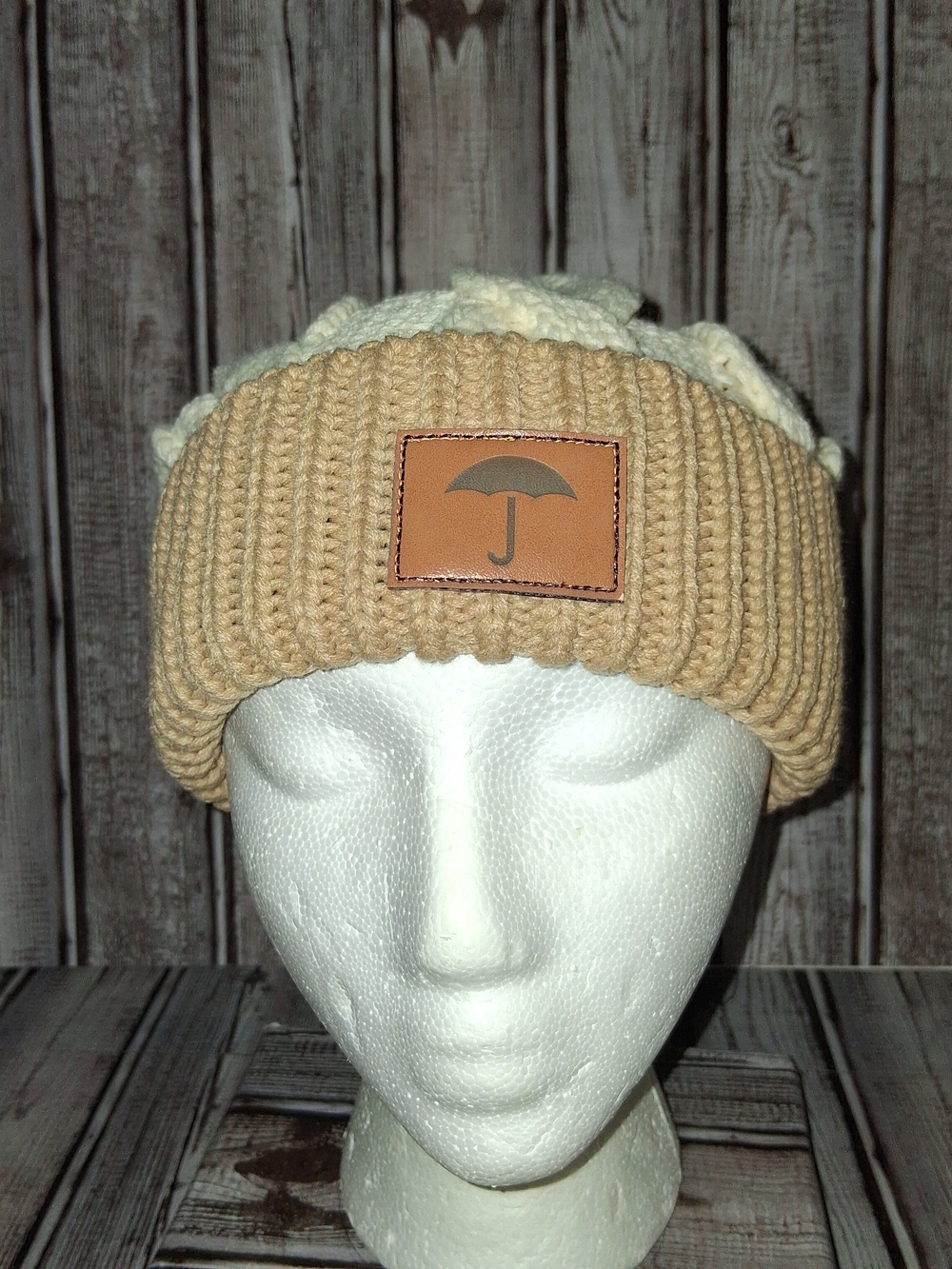 Chunky Beanie with Cuff an Pom